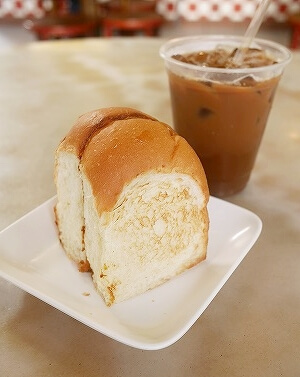 シンガポール　喜園咖啡店　YY Kafei Dian　カヤトースト