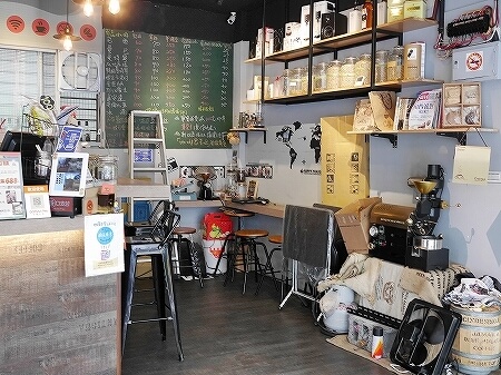 台北　迪化街　ディーホアジエ　カフェ　咖啡思美妲（S meida cafe）
