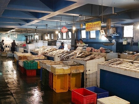 スリランカ　コロンボ　コルピティアマーケット　Kollupitiya Market　魚屋