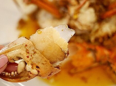 スリランカ　コロンボ　カニ　蟹　レストラン　ブラックペッパー　BLACK PEPPER