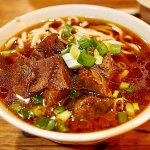 台湾　台北　龍門客桟餃子館　牛肉麺