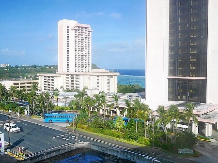 ロイヤルオーキッドグアムホテル　Royal Orchid Guam Hotel　宿泊記　部屋　室内　眺め　景色