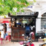 カンボジア　シェムリアップ　RIVER COFFEE　リバーコーヒー　カフェ　ジューススタンド　フルーツシェイク　フルーツジュース