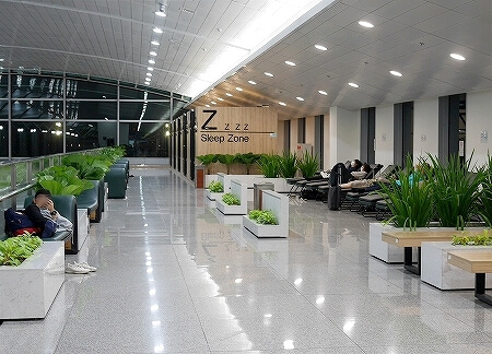 ベトナム　ホーチミン空港　有料仮眠室　Sleep Zone　スリープゾーン　タンソンニャット国際空港　場所
