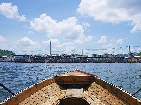 ブルネイ　カンポン・アイール　世界最大の水上集落　ボートクルーズ　旅行記　ブログ　観光　金曜礼拝　お祈り