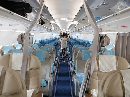 2022年7月　夏　フィリピン航空搭乗記　機内　席　マニラ乗り継ぎ　成田－セブ PR431　旅行記　ブログ　コロナ禍