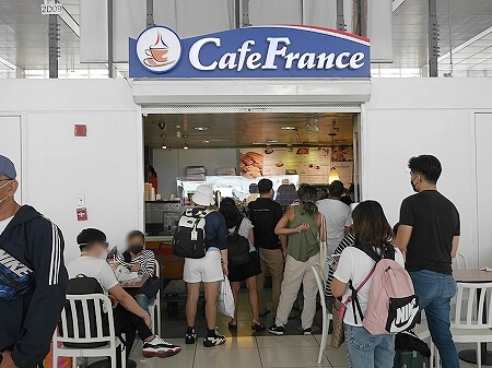 2022年7月　詳細　マニラ空港第2ターミナルでの国内線への乗り継ぎの方法　フィリピン航空利用　セブ旅行記　ブログ　国内線ゲート　カフェ　店