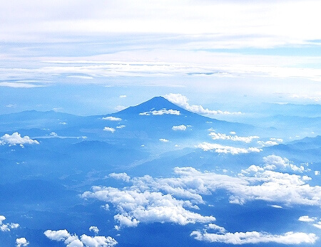 MIATモンゴル航空搭乗記　料金　機内の様子　ブログ　口コミ　感想　レビュー　旅行記　一人旅　女子旅　機内　エコノミークラス　シート　席　景色　富士山