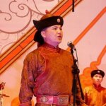 トゥメンエヘ歌舞団　トゥメンエヘ民族アンサンブル　Tumen Ekh Ensemble　会場　子供の宮殿　Mongolian Children's Palace　ホーミー　モンゴル旅行記　ブログ　口コミ　ウランバートル