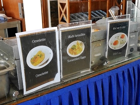 パラディ・ド・ウベア宿泊記　朝食の内容　卵料理　エッグステーション　レストラン　ウベア島旅行記　ブログ　口コミ