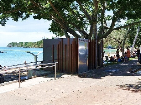 ニューカレドニアのヌメアのシトロンビーチのトイレ