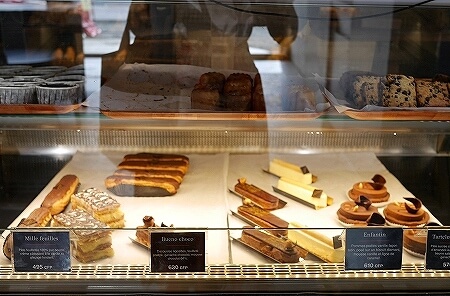 ニューカレドニアのヌメアの人気パン屋さんラトリエ・グルマン（L'Atelier Gourmand）のケーキ