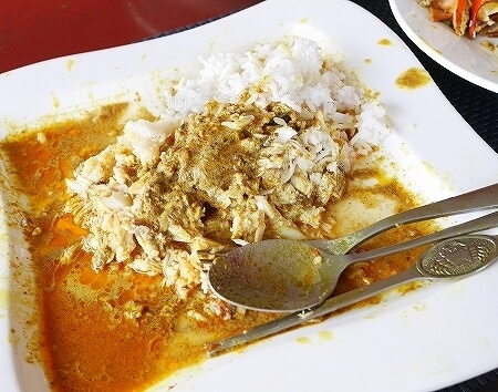 フィジーのナンディのローカルレストラン「Mohammed’s Kitchen」のカニカレー（Mud Crab Curry）