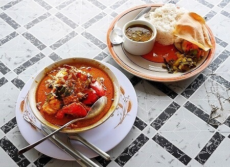 フィジーのナンディのローカルレストラン「Tata's Restaurant (The Taste Of Paradise)」のカニカレー、マッドクラブカレー（Mud Crab Curry）