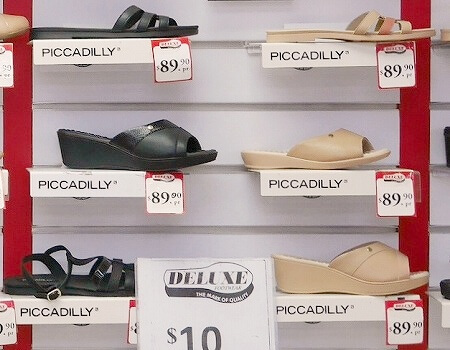 フィジーのナンディのおすすめ靴屋さん「Delux Footwear」の「Piccadilly（ピカジリー）」の靴、サンダル