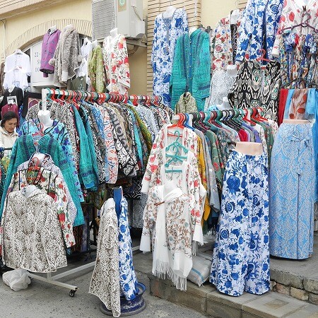 サマルカンド「シヨブバザール」の洋服屋さん・お土産屋さん