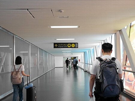モロッコのカサブランカ空港での入国の流れ