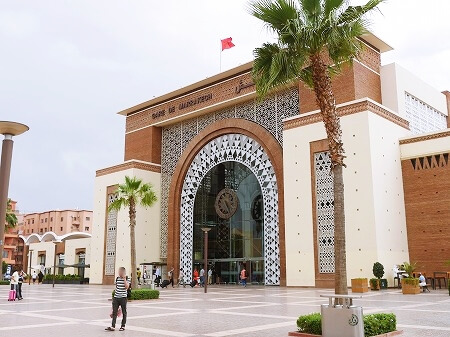 モロッコのマラケシュ駅正面