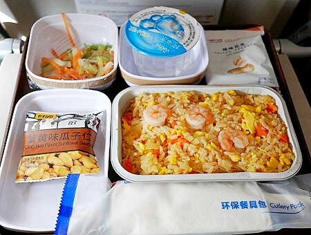 中国東方航空の上海浦東→羽田の機内食（MU539）