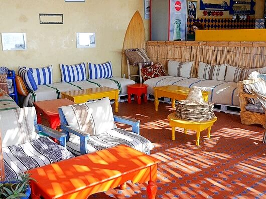 モロッコ、サフィのおすすめ絶景カフェ「Le Rooftop」の店内・席