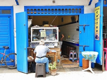 モロッコのエッサウィラのレストラン「Chez El Ouazani」の外観（Chez El Ouazzani）
