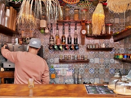 モロッコのエッサウィラのおすすめおしゃれカフェ「Brotherhood Coffee Shop」