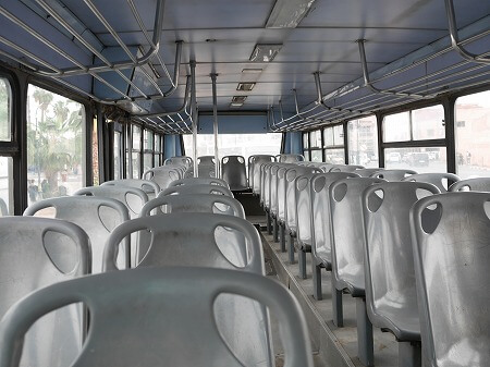 マラケシュの市バスの車内・席（路線バス）