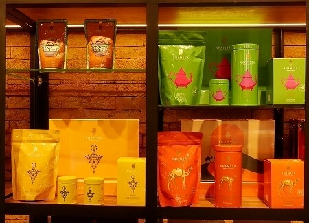 モロッコのマラケシュの「アルマザールショッピングセンター」の「MFF」の紅茶、フレーバーティー(Marrakech Fine Food)