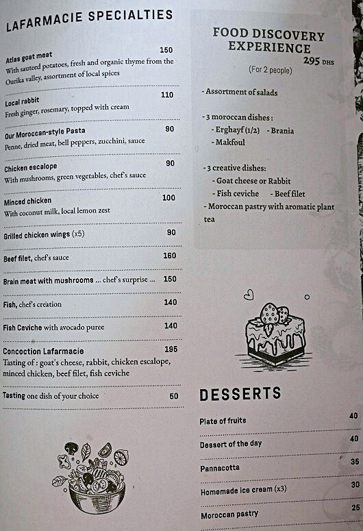 モロッコのマラケシュの「Restaurant Lafarmacie」のメニュー