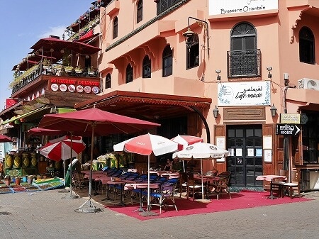 モロッコのマラケシュの「Restaurant Lafarmacie」の外観