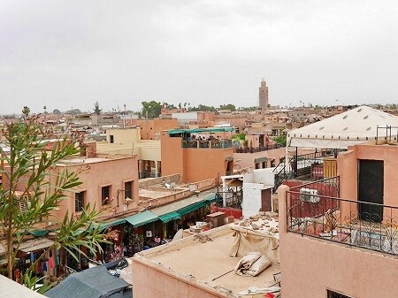 モロッコのマラケシュのルーフトップカフェ「SHTATTO」からの眺め