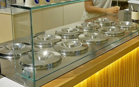 モロッコのマラケシュのおすすめアイスクリーム屋さん「Ice Mama Medina」のアイスクリームの容器（アイスママ）