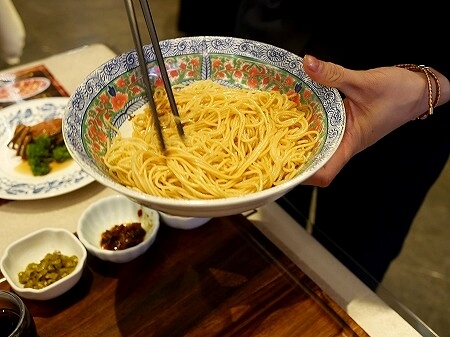 上海の「蟹太太　張楊路店（张杨路店）」の蟹黄面（蟹黄麺、蟹味噌ラーメン）