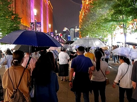 上海の外灘（ワイタン）の夜景スポットまでの道のり・混雑